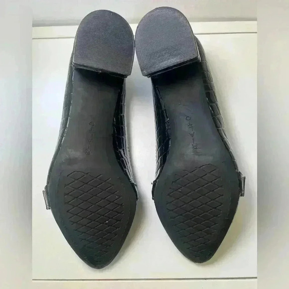 Rialto Foremost Black Croc block heels 9M patent pointed toe 007-R8881 06/2020 - Picture 6 of 9